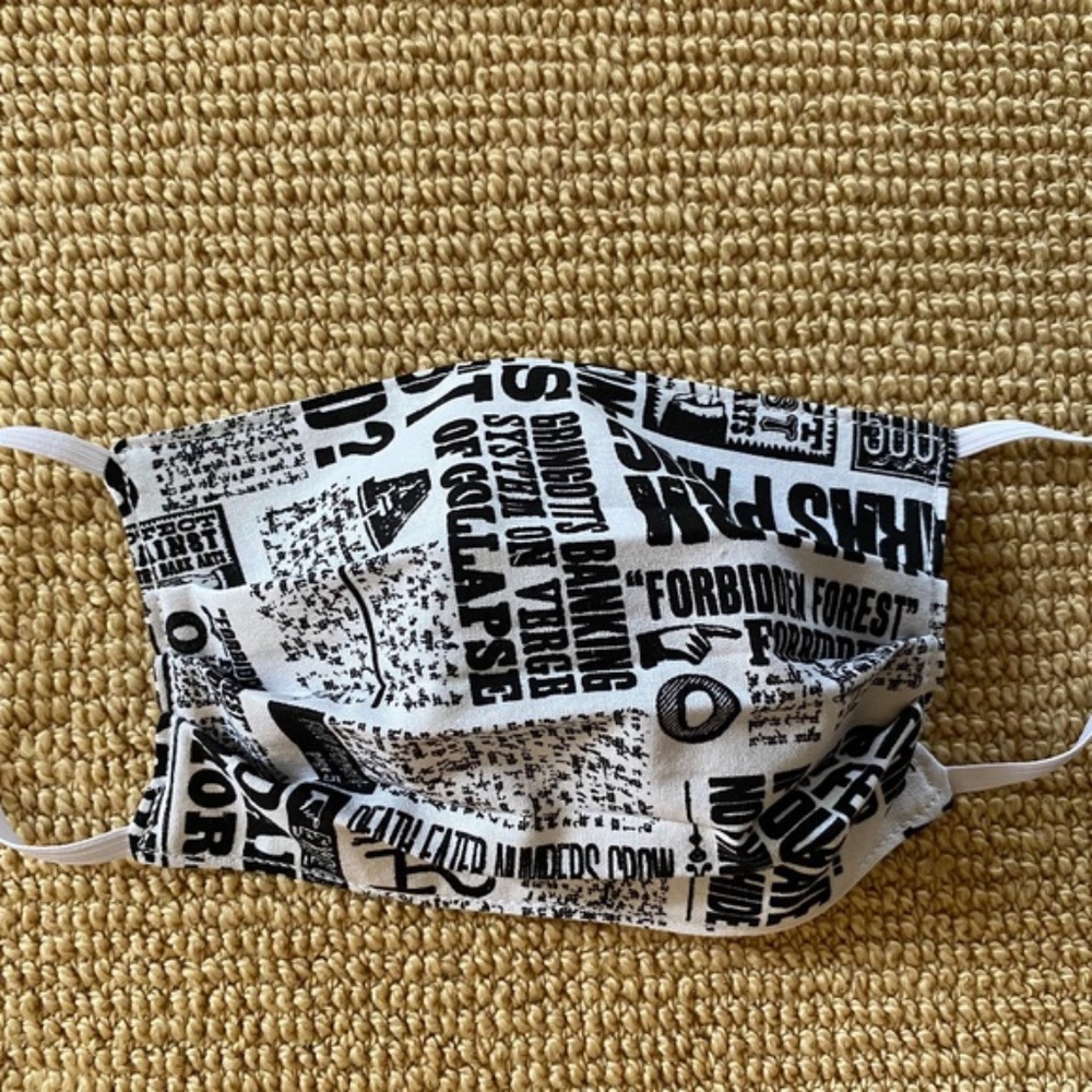Harry Potter Daily Prophet Handmade Face Mask - Picture 2 of 3